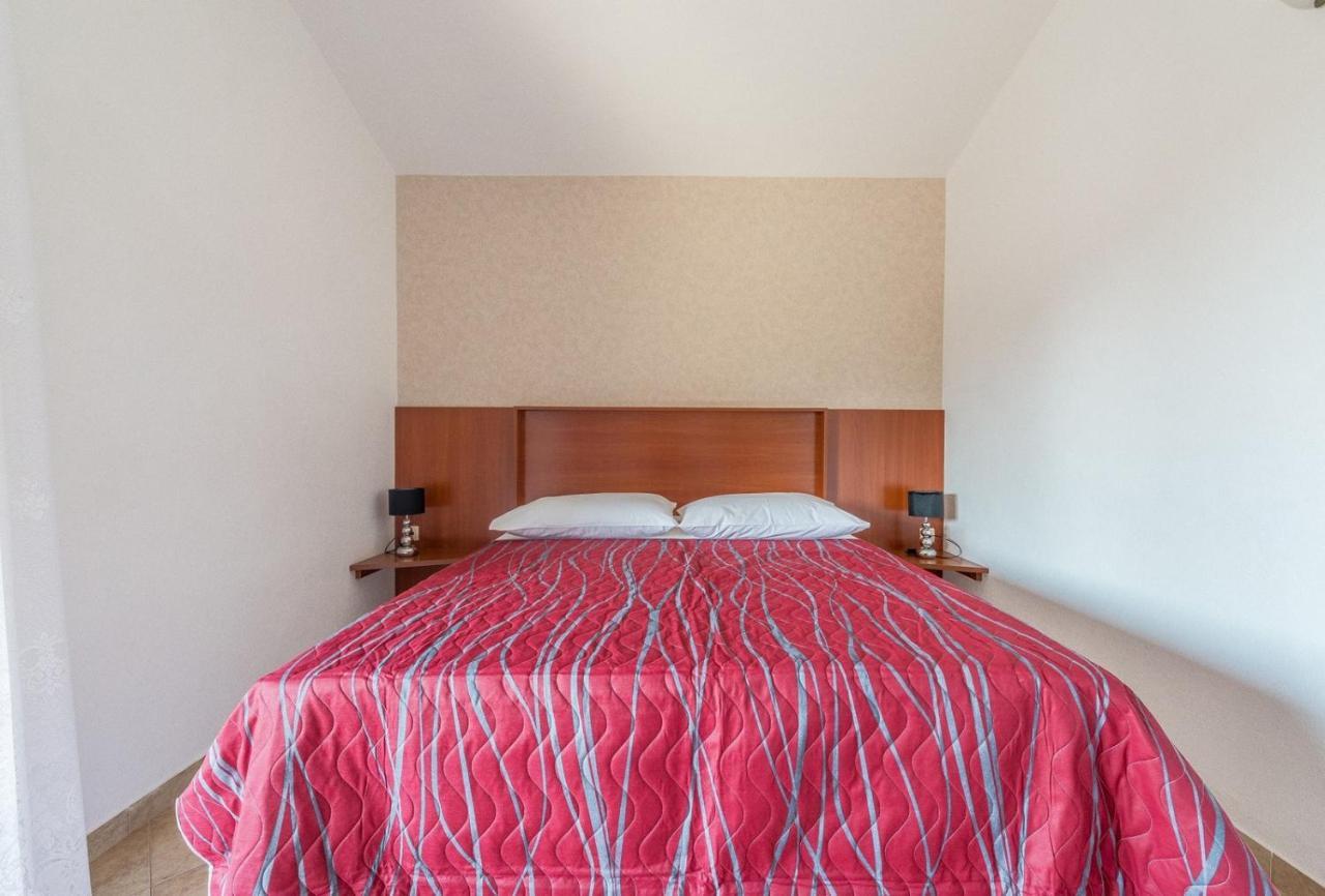 Apartments Ivana-Mira Okrug Gornji Bagian luar foto