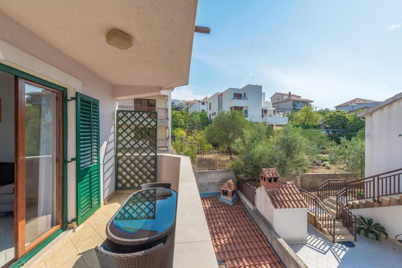 Apartments Ivana-Mira Okrug Gornji Bagian luar foto