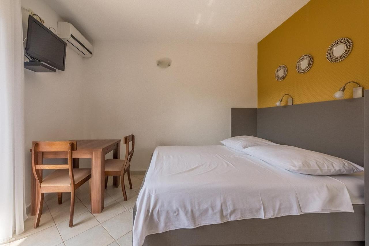 Apartments Ivana-Mira Okrug Gornji Bagian luar foto